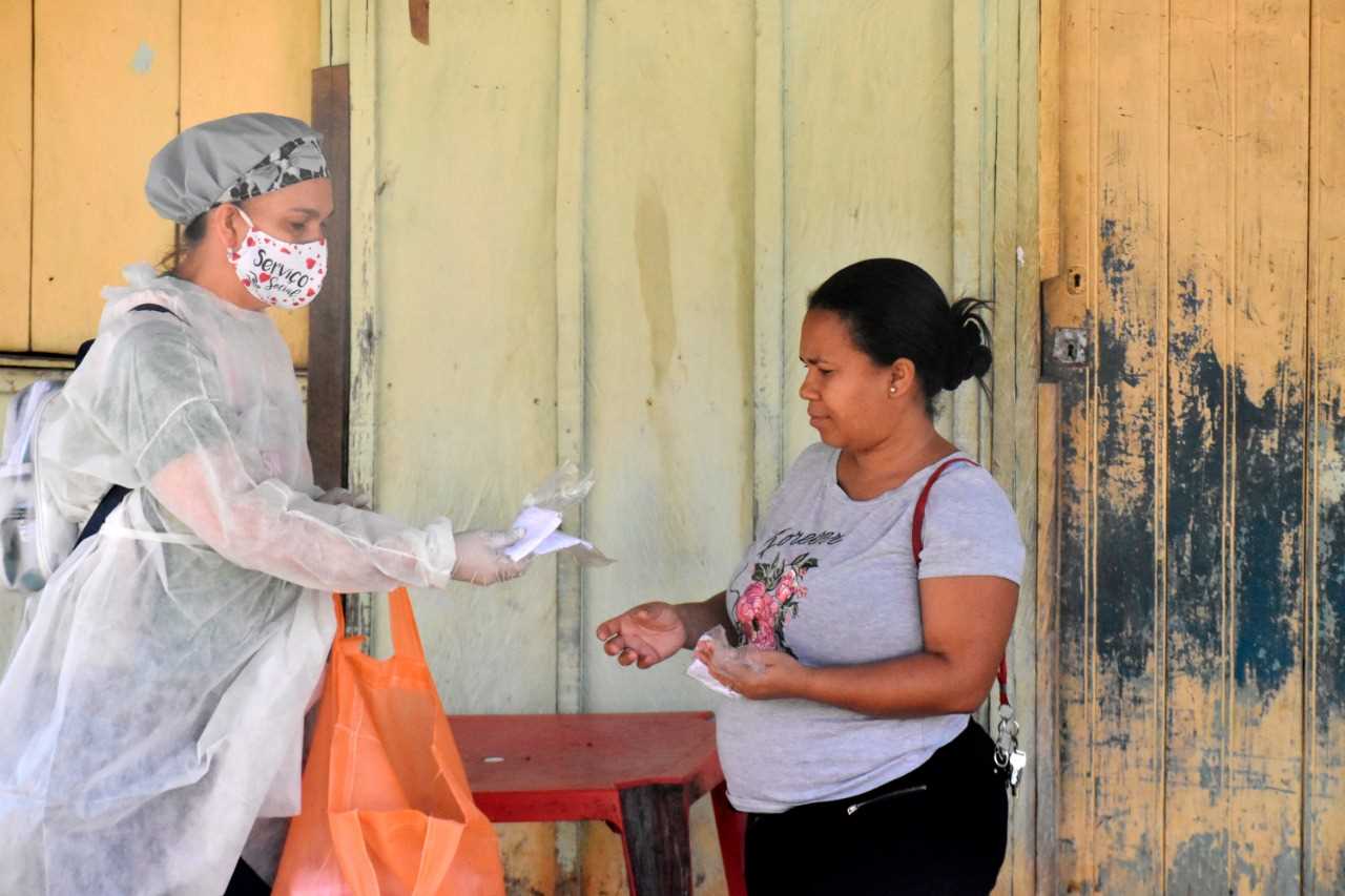 Camacã: Equipe da Secretaria de Assistência Social entrega cesta básica em Novo Itamaraty e Zona Rural